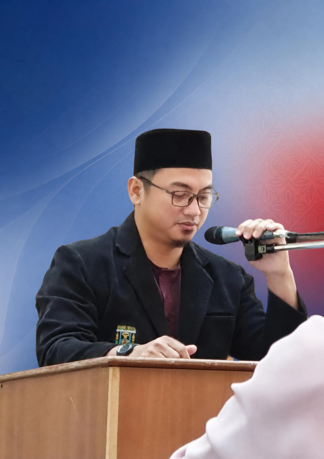 Assoc. Prof. Dr. Muhamad Abduh saat menyampaikan materi